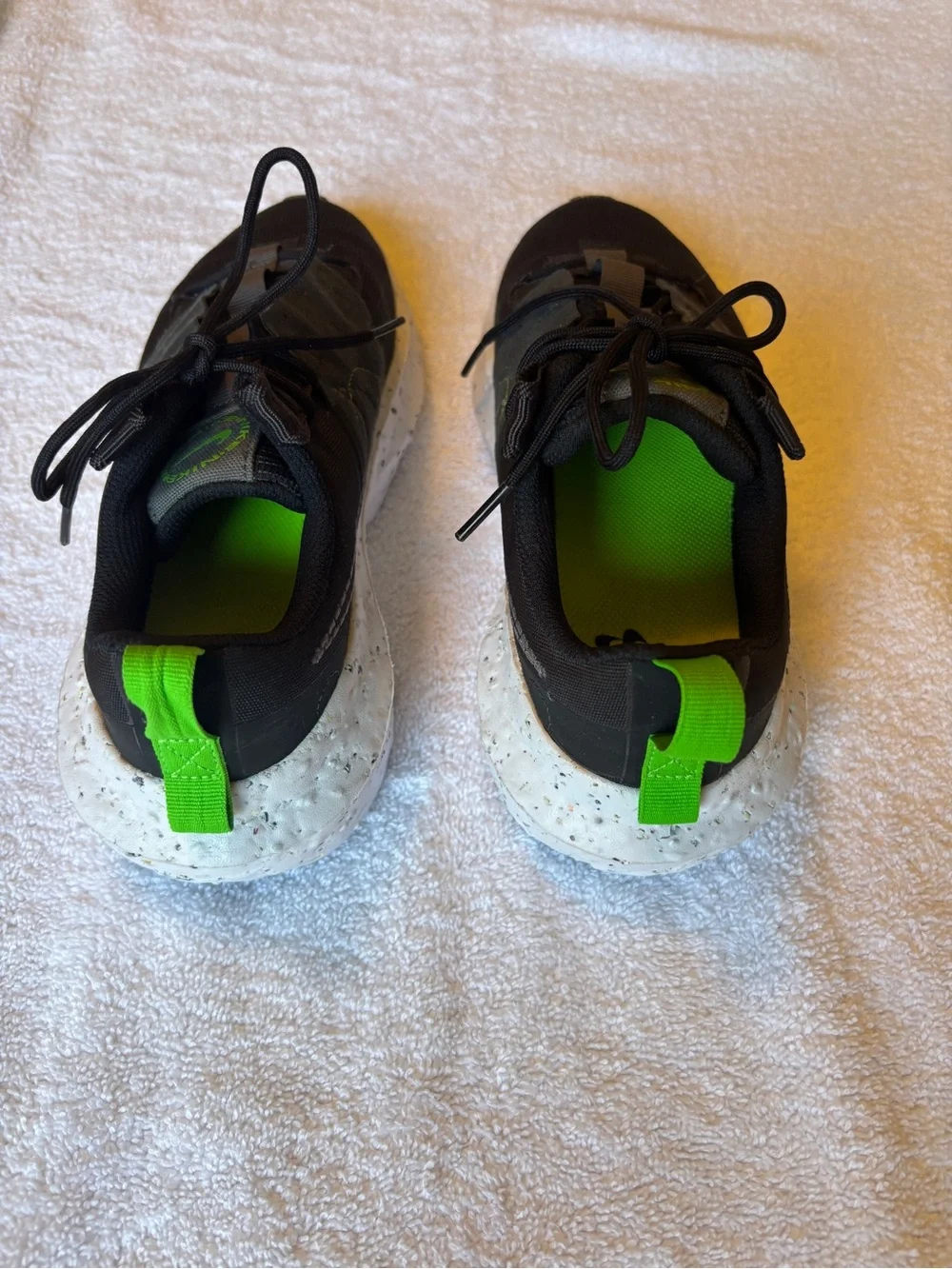 Nike - Men’s Crater Impact Run Shoes w/Neon Green Accents style DB2477-001. Sz 7